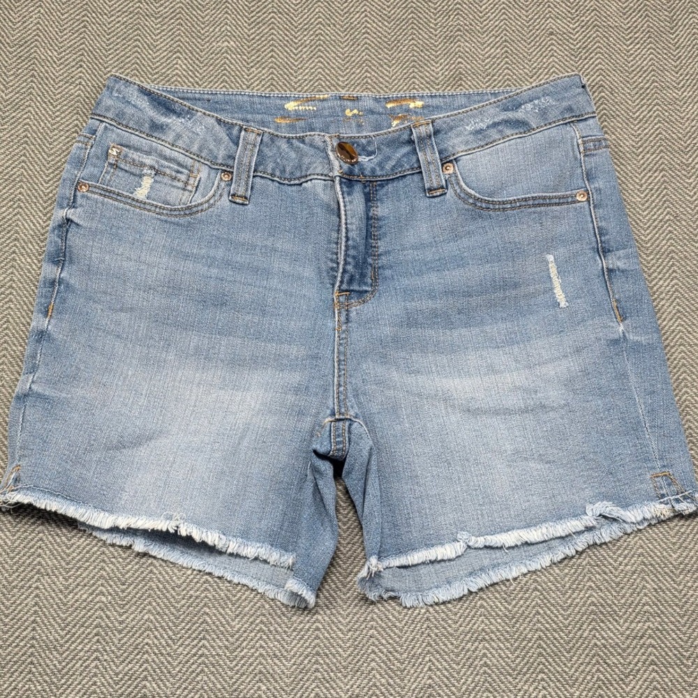 Seven7 Weekend Short Size 4 Light Blue Distressed Frayed Hem Denim MY3324DE